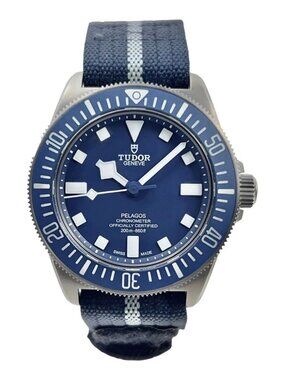 Tudor Pelagos FXD Blue Dial 42mm Automatic Mens Watch 25707B/22 - Box/Papers